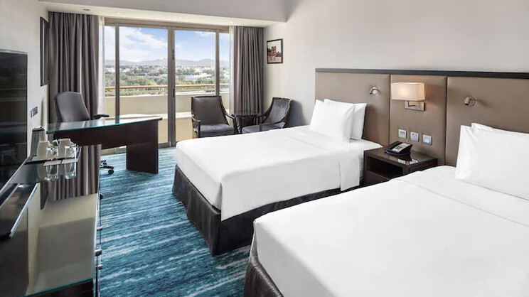 Radisson Blu Hotel & Resort, Al Ain